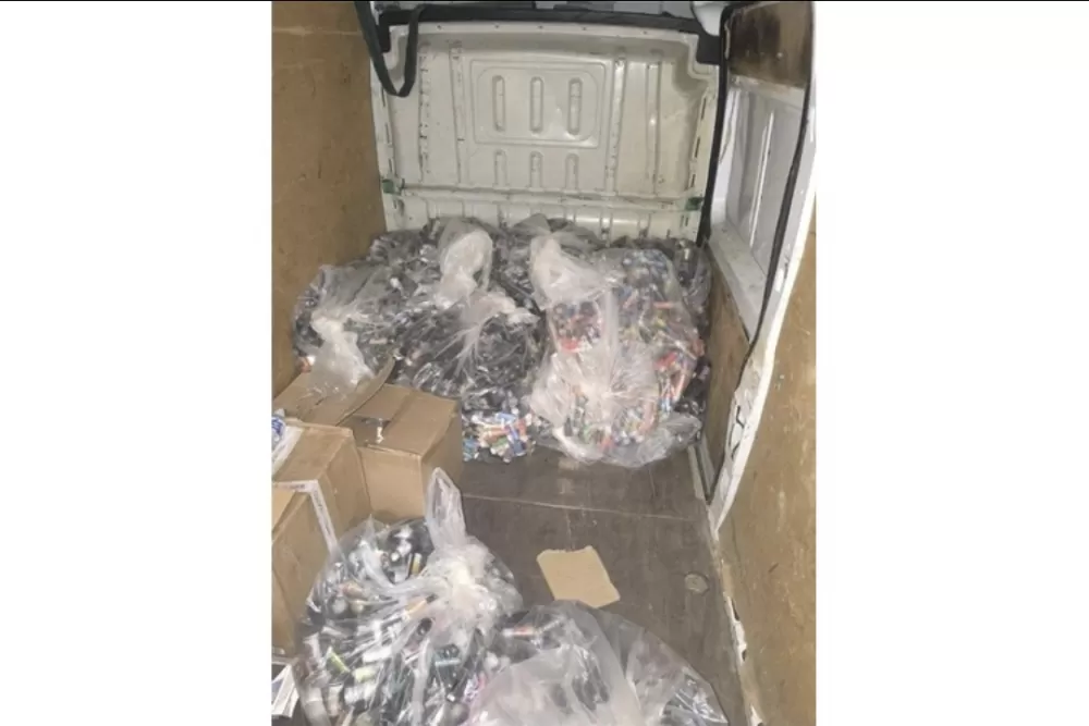 Brodski carinici zaustavili unos 943 litre e-cigareta u Hrvatsku