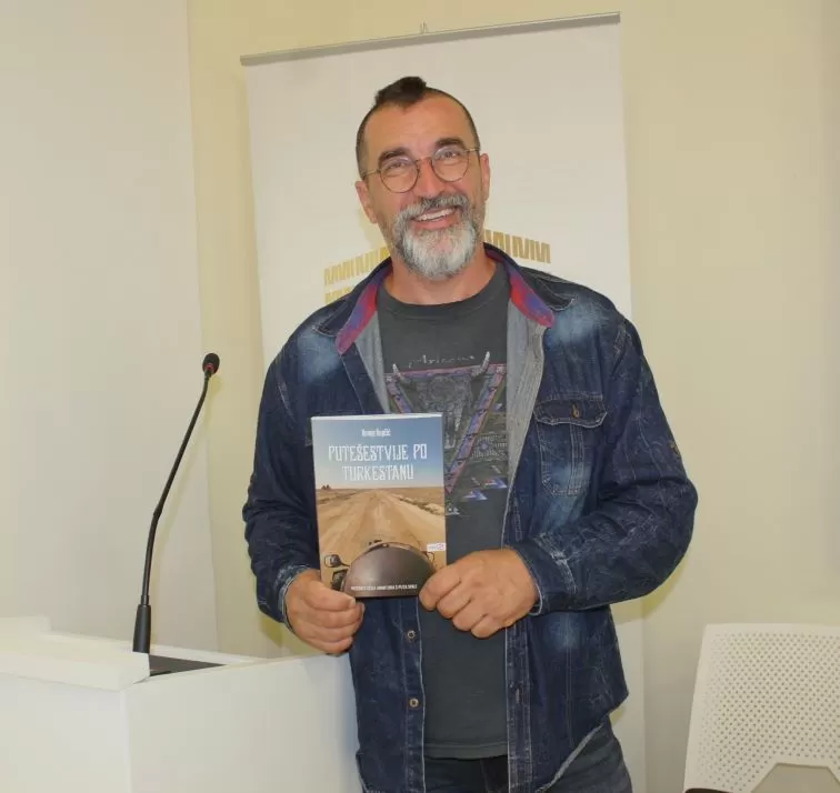 PROJEKT „ČETVRT KNJIGE“ PLETERNIČKE KNJIŽNICE: Hrvoje Rupčić predstavio knjigu ʼʼPutešestvije po Turkestanuʼʼ