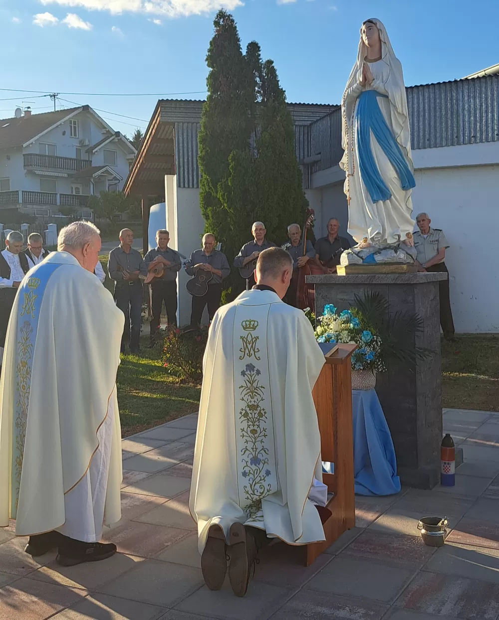U Vinogorju blagoslovljen kip Gospe Lurdske: ʼnema pobjede bez prsta Božjeg i Gospina zagovoraʼ