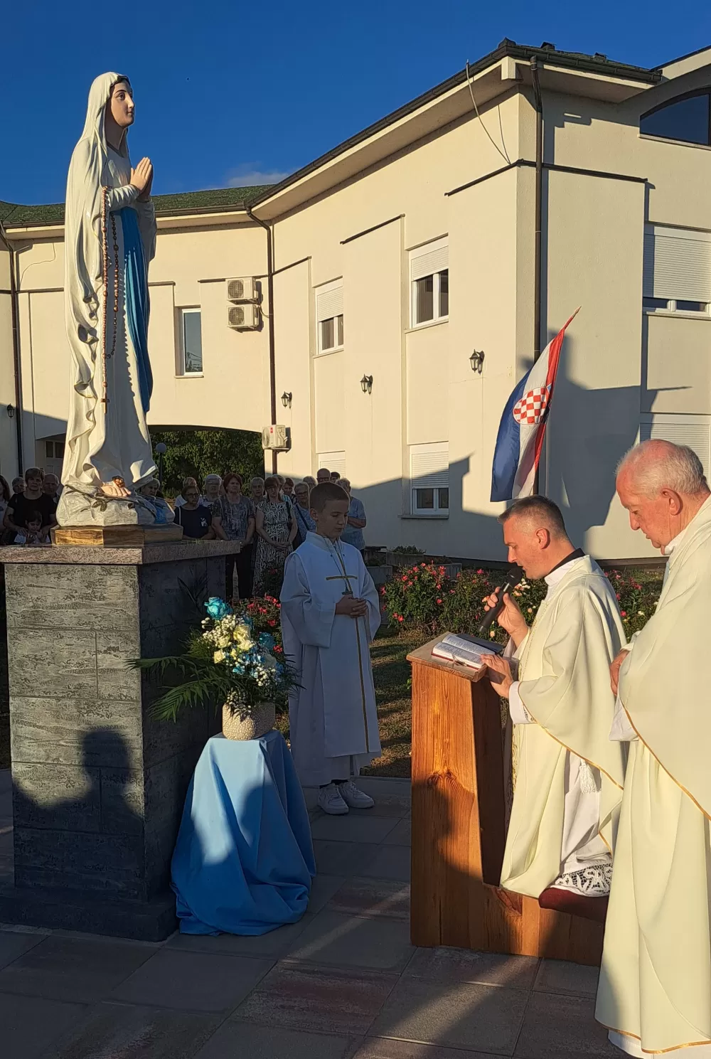 U Vinogorju blagoslovljen kip Gospe Lurdske: ʼnema pobjede bez prsta Božjeg i Gospina zagovoraʼ