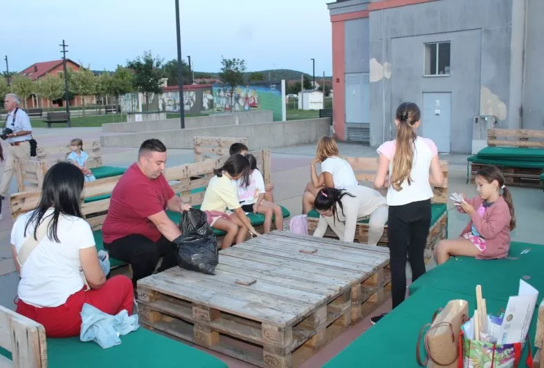 TRG BEĆARCA PLETERNICA: Održana dječja predstava u izvedbi Teatra „Tirena“ iz Zagreba