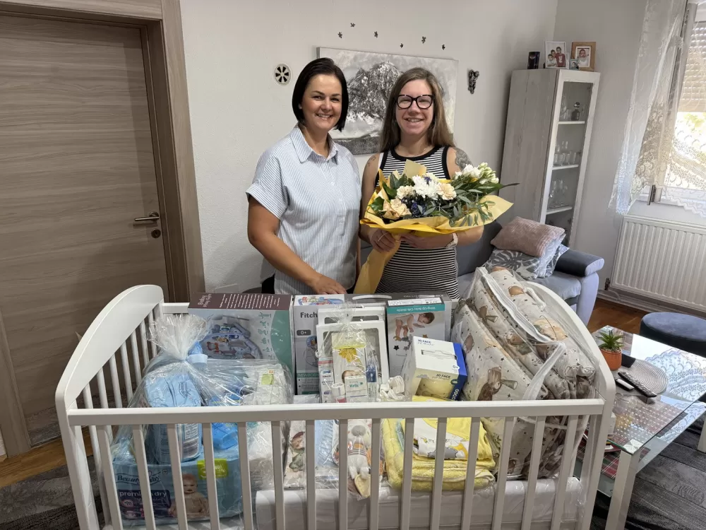 Mali građani, velika dobrodošlica: Slavonski Brod dodijelio nove pakete za bebe