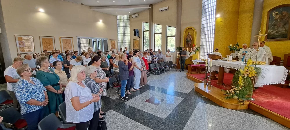 OSMI U KOLOVOZU - Brojni hodočasnici u brodskom svetištu Gospe Brze Pomoći