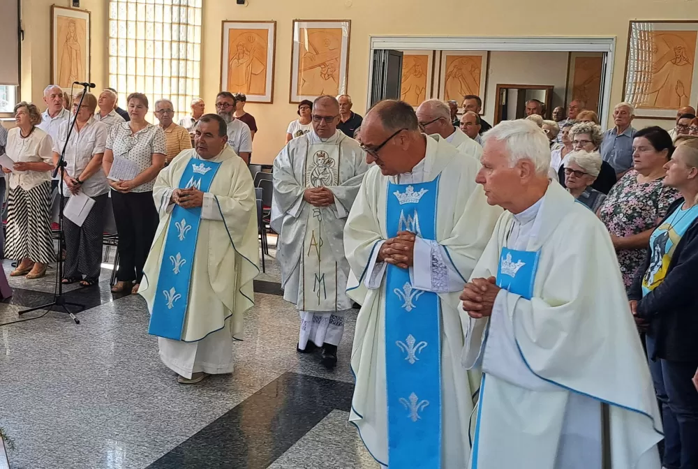OSMI U KOLOVOZU - Brojni hodočasnici u brodskom svetištu Gospe Brze Pomoći