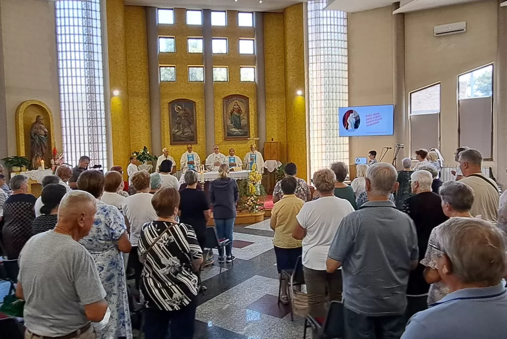 OSMI U KOLOVOZU - Brojni hodočasnici u brodskom svetištu Gospe Brze Pomoći
