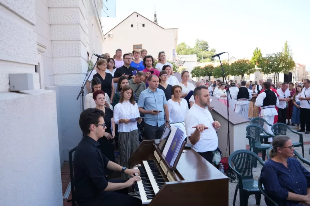 / FOTOGALERIJA/ Jubilejska proslava sv. Lovre u Požegi