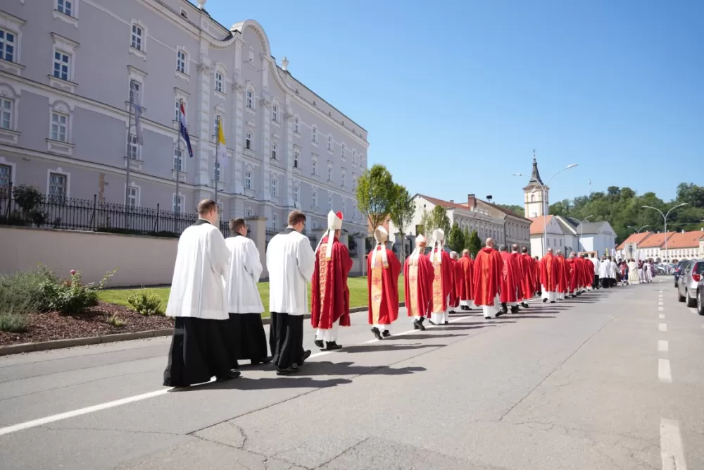 / FOTOGALERIJA/ Jubilejska proslava sv. Lovre u Požegi