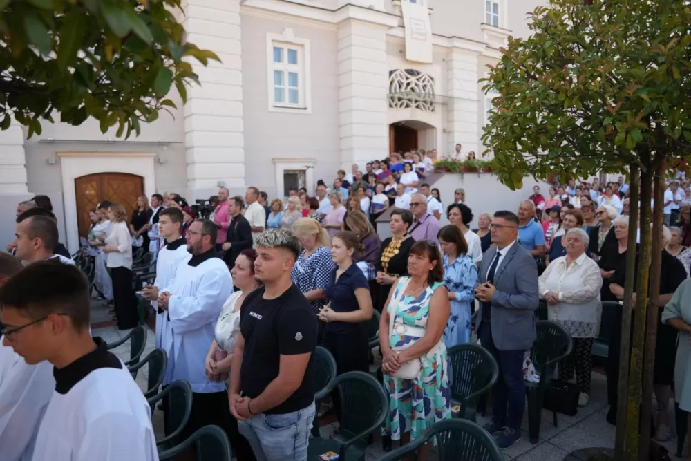 / FOTOGALERIJA/ Jubilejska proslava sv. Lovre u Požegi