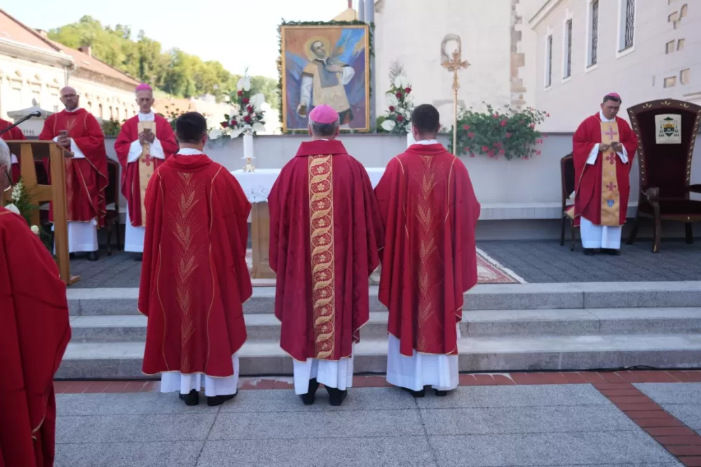 / FOTOGALERIJA/ Jubilejska proslava sv. Lovre u Požegi