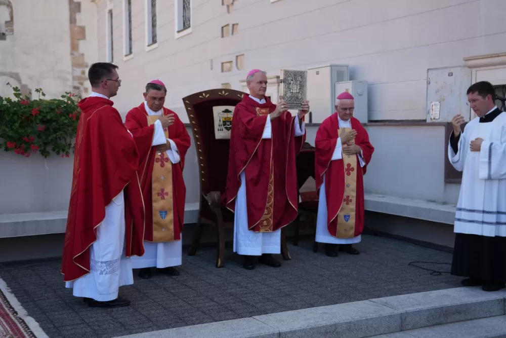 / FOTOGALERIJA/ Jubilejska proslava sv. Lovre u Požegi