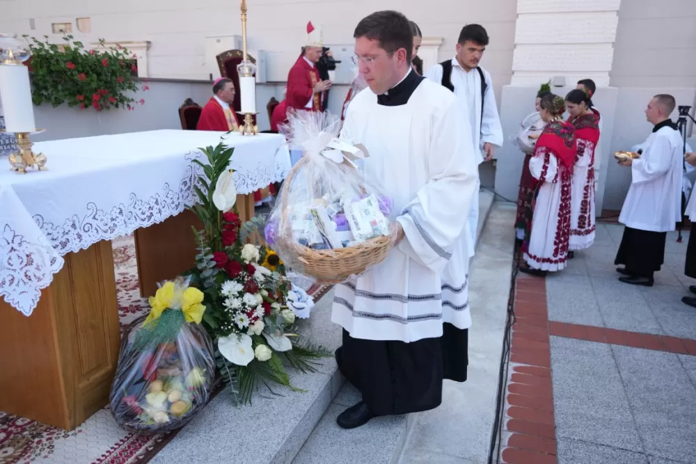 / FOTOGALERIJA/ Jubilejska proslava sv. Lovre u Požegi