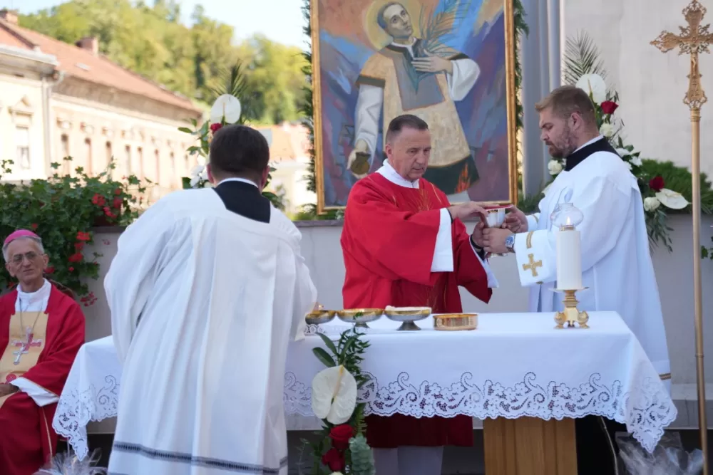 / FOTOGALERIJA/ Jubilejska proslava sv. Lovre u Požegi
