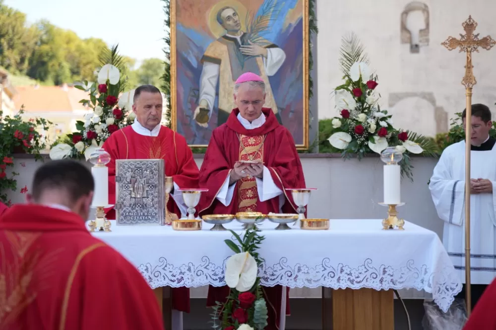 / FOTOGALERIJA/ Jubilejska proslava sv. Lovre u Požegi