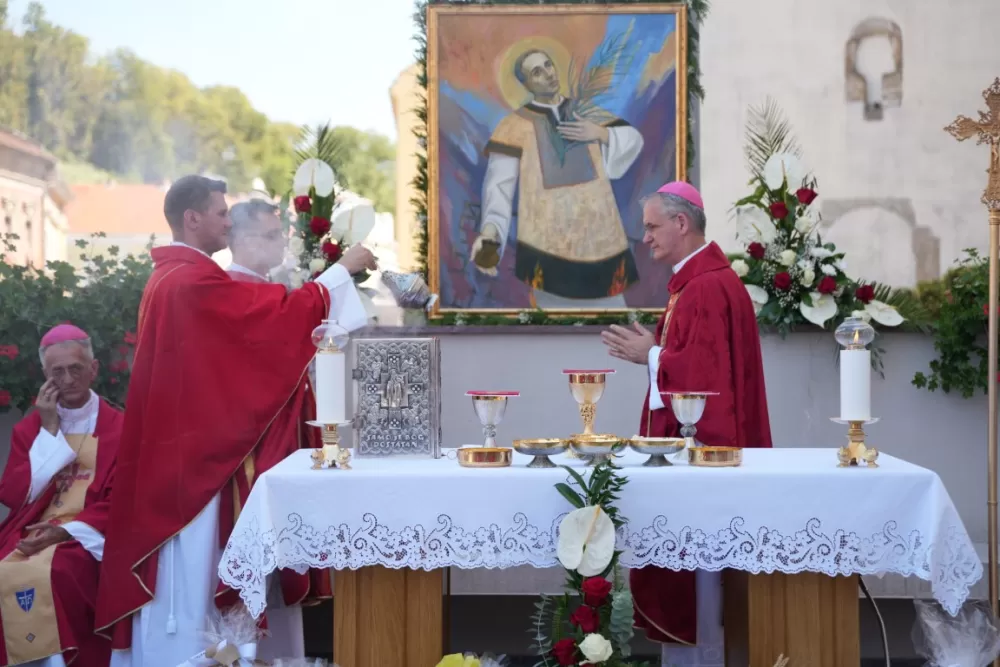 / FOTOGALERIJA/ Jubilejska proslava sv. Lovre u Požegi