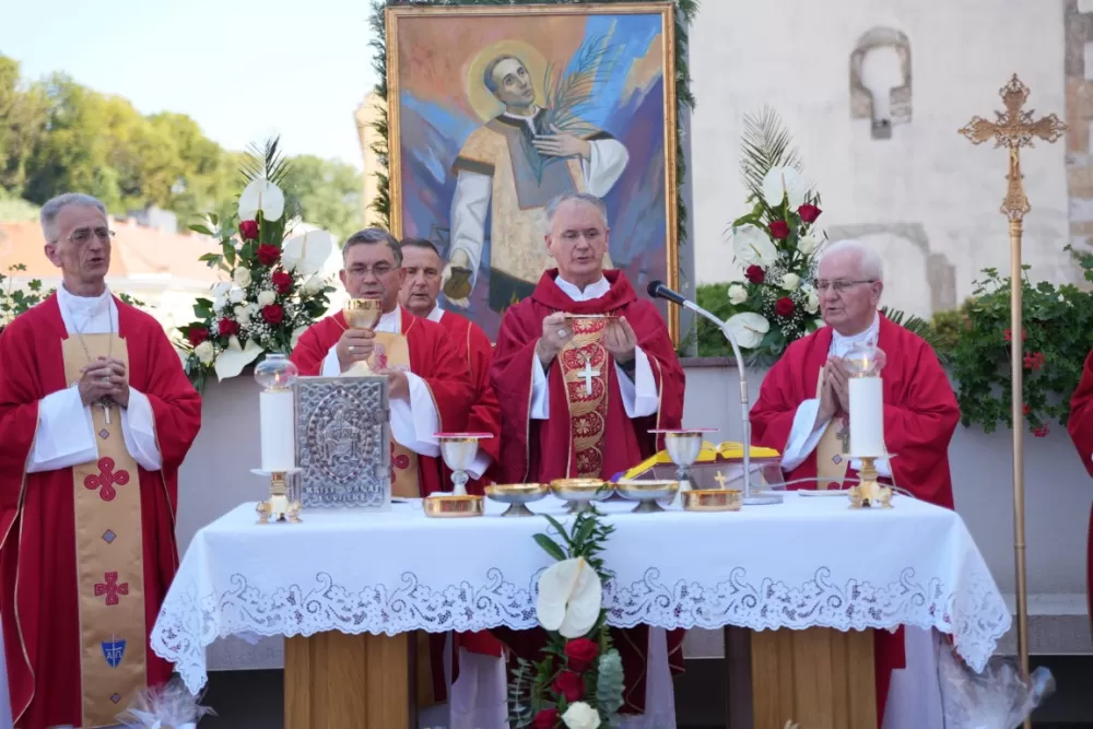 / FOTOGALERIJA/ Jubilejska proslava sv. Lovre u Požegi