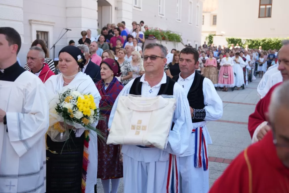 / FOTOGALERIJA/ Jubilejska proslava sv. Lovre u Požegi