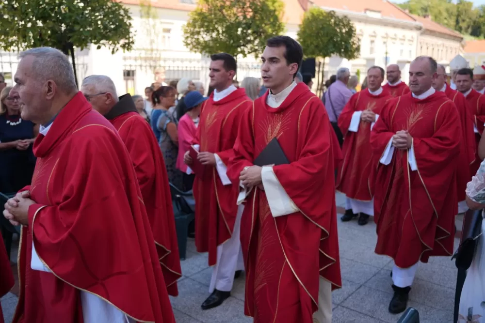 / FOTOGALERIJA/ Jubilejska proslava sv. Lovre u Požegi