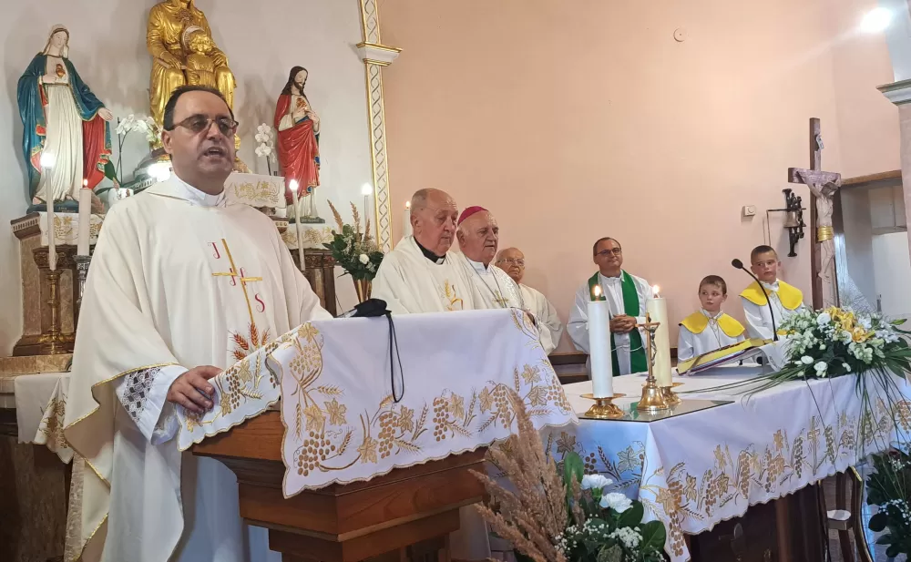 Zlatnu misu proslavio preč. Blaž Zmaić, rođeni Perkovčanin