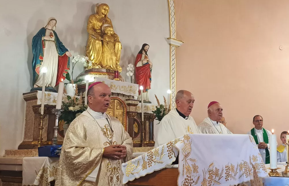 Zlatnu misu proslavio preč. Blaž Zmaić, rođeni Perkovčanin