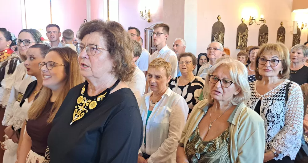 Zlatnu misu proslavio preč. Blaž Zmaić, rođeni Perkovčanin
