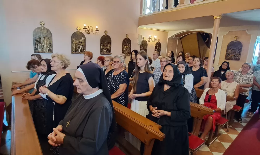 Zlatnu misu proslavio preč. Blaž Zmaić, rođeni Perkovčanin