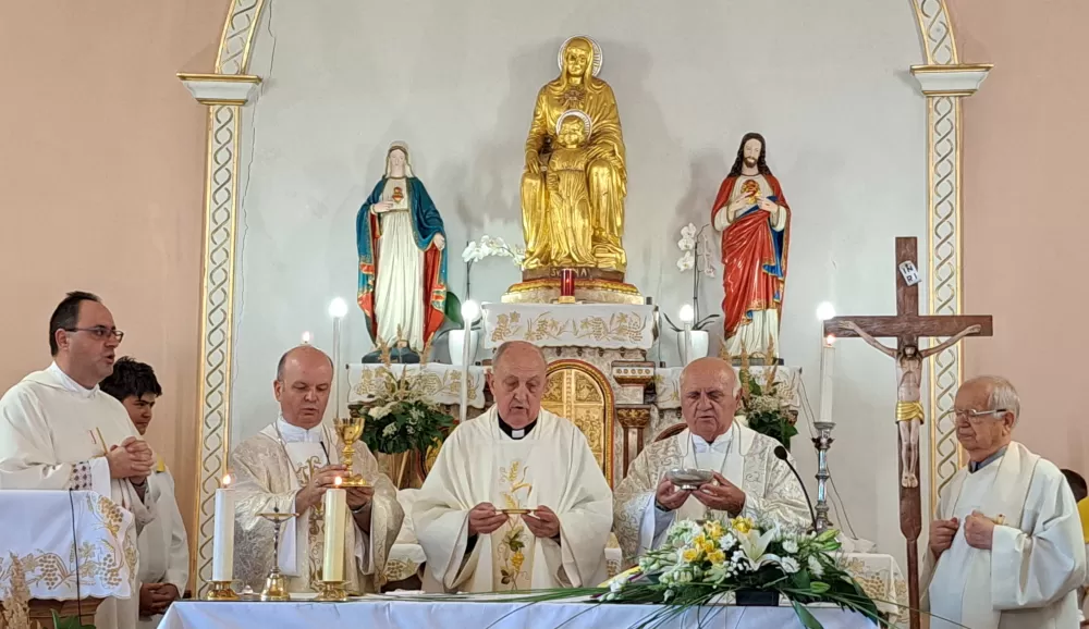 Zlatnu misu proslavio preč. Blaž Zmaić, rođeni Perkovčanin
