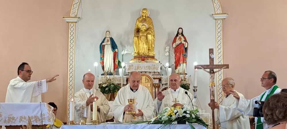 Zlatnu misu proslavio preč. Blaž Zmaić, rođeni Perkovčanin