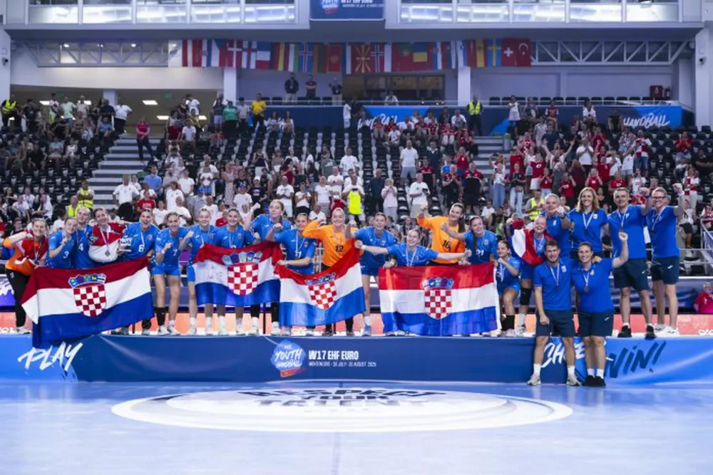 Nika Batinić svečano primljena u Gradskoj upravi nakon osvajanja europskog srebra