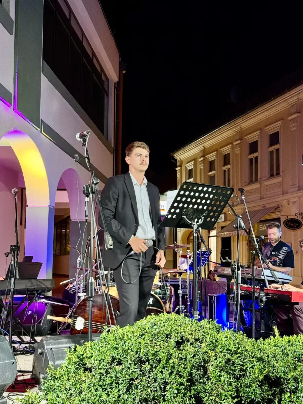 Požeške glazbene snage pjesmom i svirkom u čast Ćire, Olivera i Kiće 