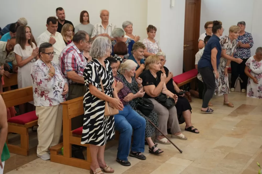 Veliki broj vjernika u Eminovcima proslavio blagdan Velike Gospe 