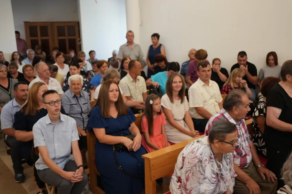 Veliki broj vjernika u Eminovcima proslavio blagdan Velike Gospe 
