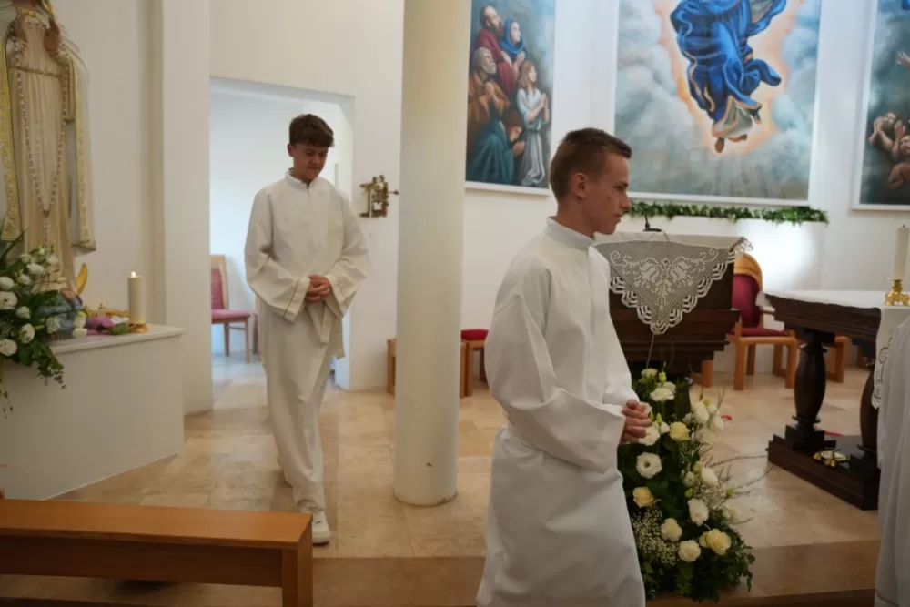 Veliki broj vjernika u Eminovcima proslavio blagdan Velike Gospe 