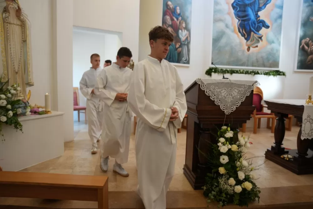 Veliki broj vjernika u Eminovcima proslavio blagdan Velike Gospe 