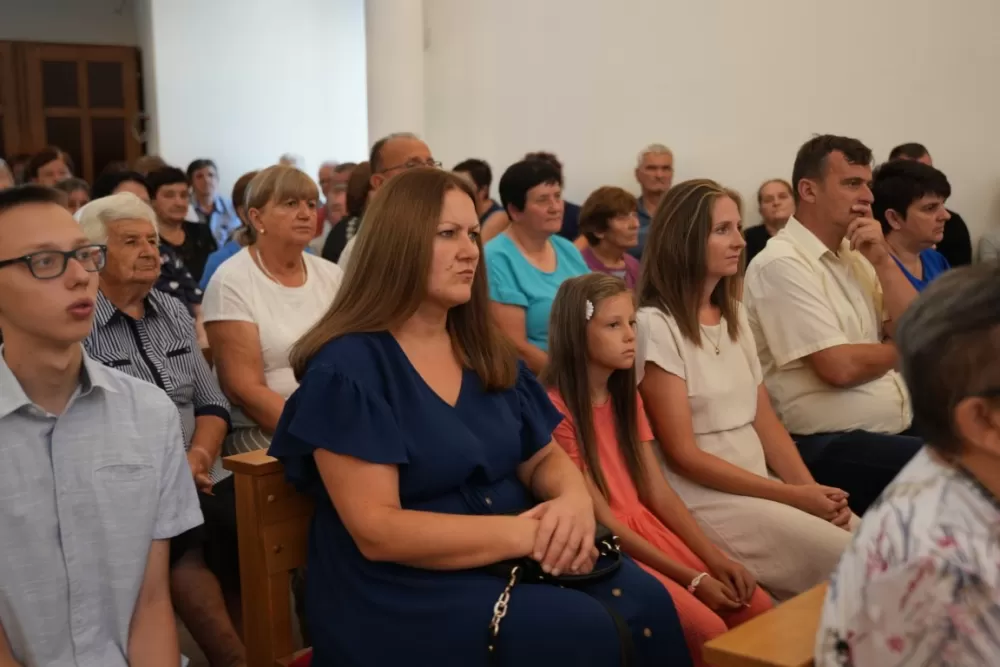 Veliki broj vjernika u Eminovcima proslavio blagdan Velike Gospe 