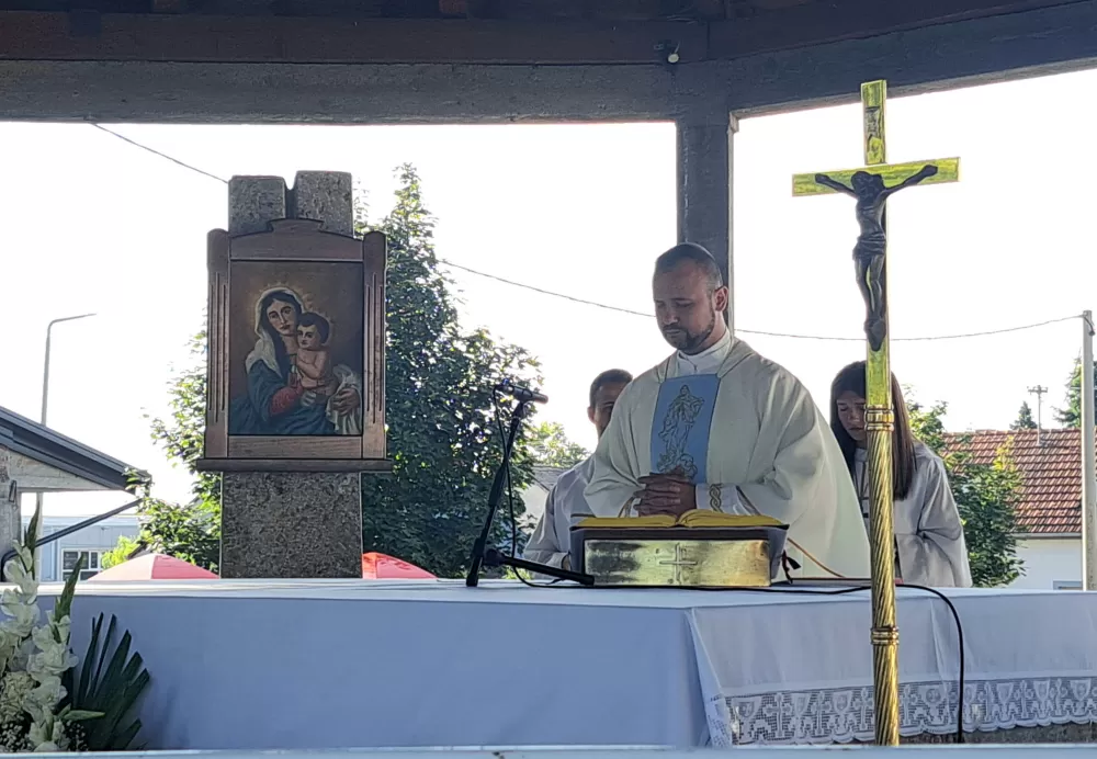 Tisuće hodočasnika na slavlju svetkovine Velike Gospe u Brodskom Vinogorju