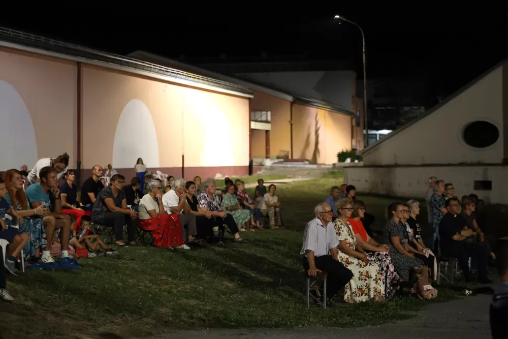 (FOTOGALERIJA) Drugi dan Duhovnog vikenda u Kutjevu