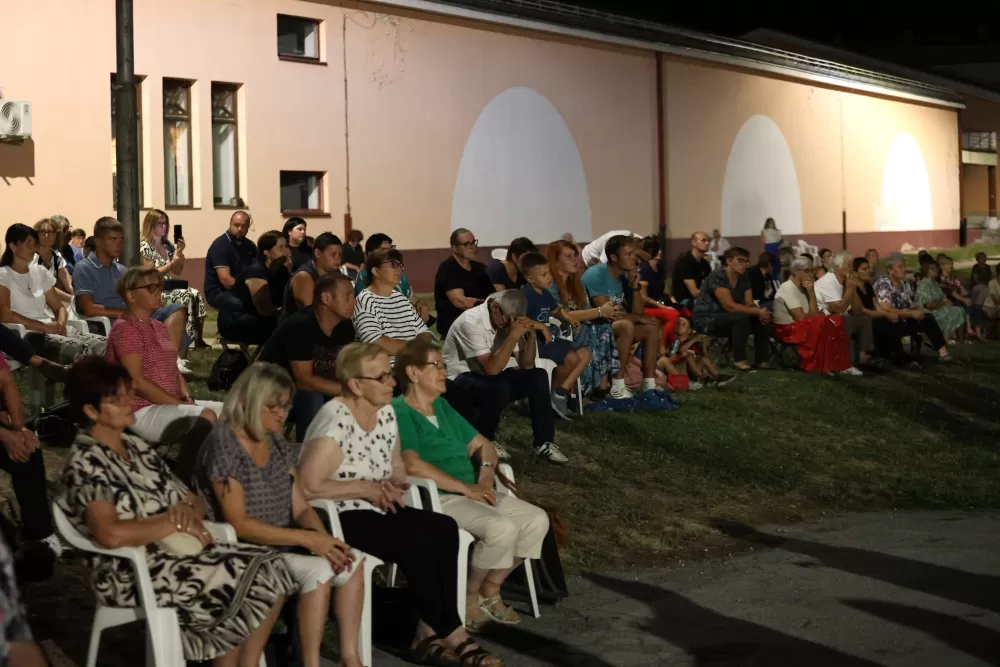 (FOTOGALERIJA) Drugi dan Duhovnog vikenda u Kutjevu