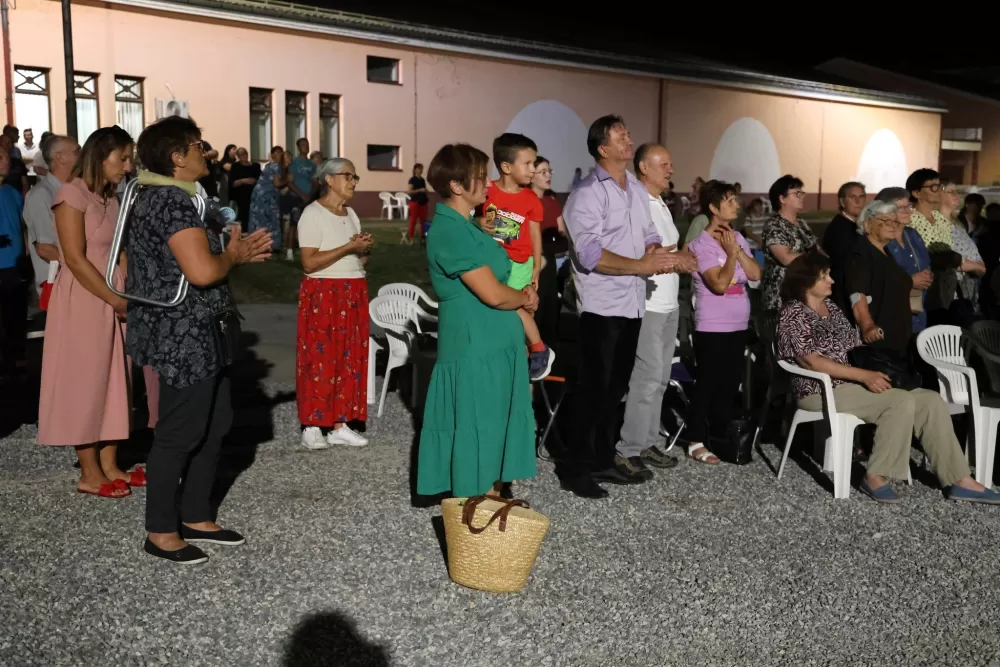 (FOTOGALERIJA) Drugi dan Duhovnog vikenda u Kutjevu