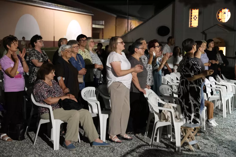 (FOTOGALERIJA) Drugi dan Duhovnog vikenda u Kutjevu