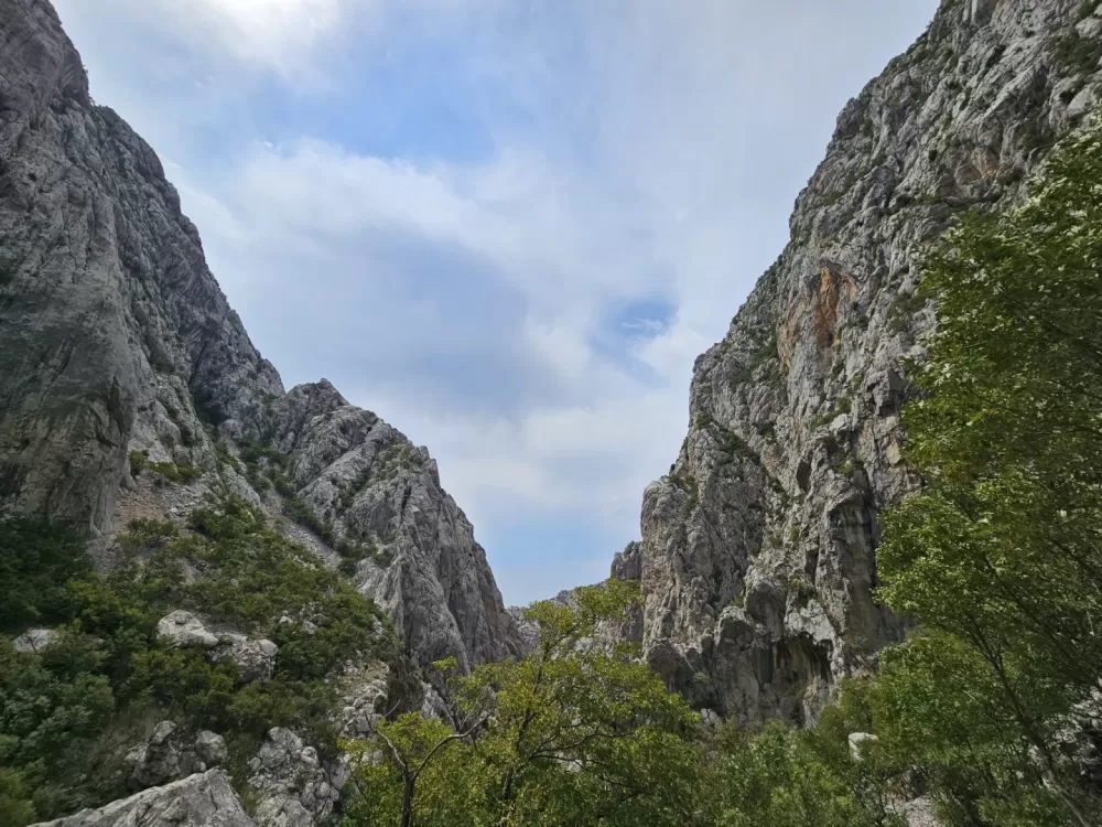 Kutjevački planinari nastavili avanture od Velebita do švicarskih Alpa