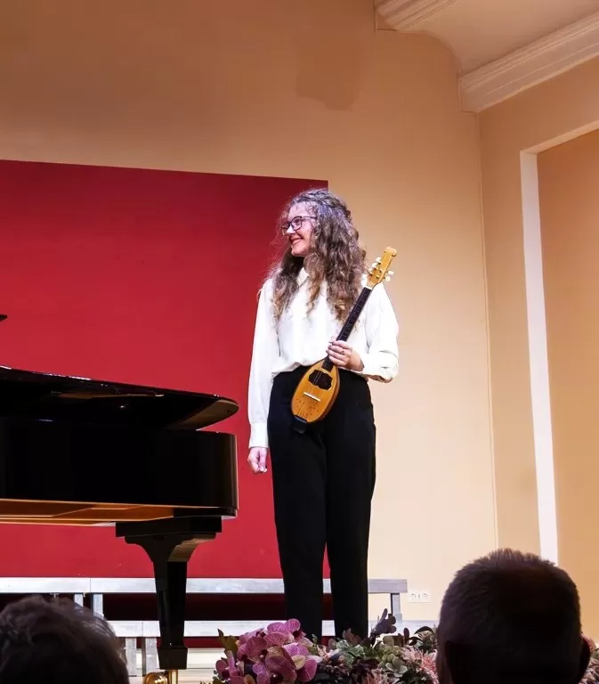 ANTEA GLAVAŠ, PRVA POŽEŽANKA KOJA JE UPISLA STUDIJ TAMBURE NA MUZIČKOJ AKADEMIJI U ZAGREBU:  „Bisernica je moj prvi i konačni izbor“