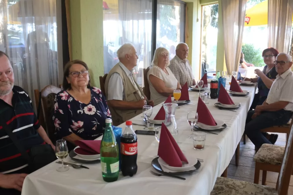 Kutjevački umirovljenici izletima posjetili zagrebački Advent i Aljmaš