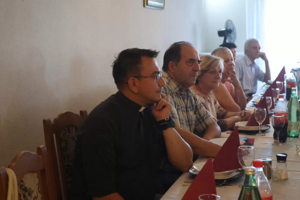 Kutjevački umirovljenici izletima posjetili zagrebački Advent i Aljmaš