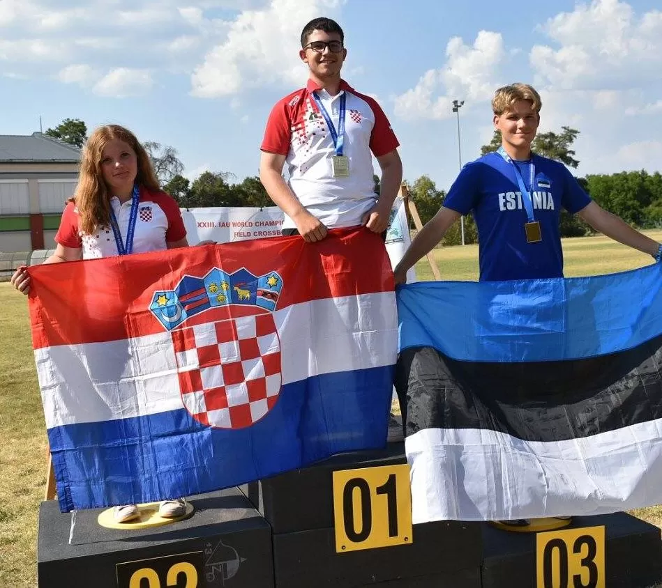 TRI MEDALJE - Lovro Bjelobrk iz Rastušje samostrelom ʼpomeoʼ svjetsku konkurenciju