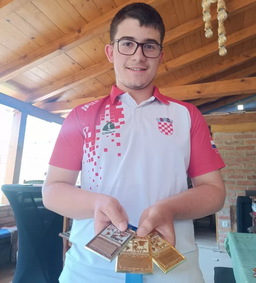 TRI MEDALJE - Lovro Bjelobrk iz Rastušje samostrelom ʼpomeoʼ svjetsku konkurenciju