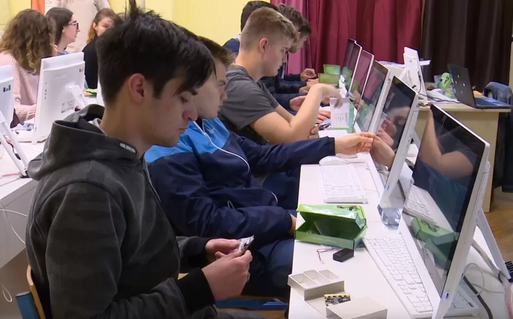 SB Online | POČINJU JESENSKI ROKOVI - Koliko još slobodnih mjesta ima za upis u 1. razred srednje škole?
