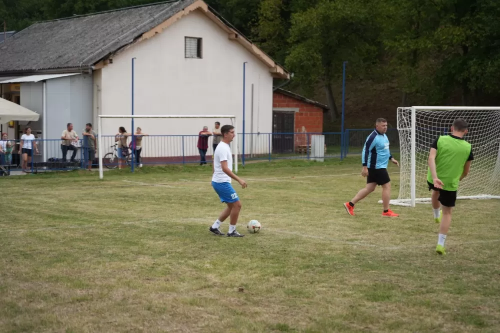Vatrogasci brestovačkog kraja pokupili pehare na sportskim igrama u Ivandolu