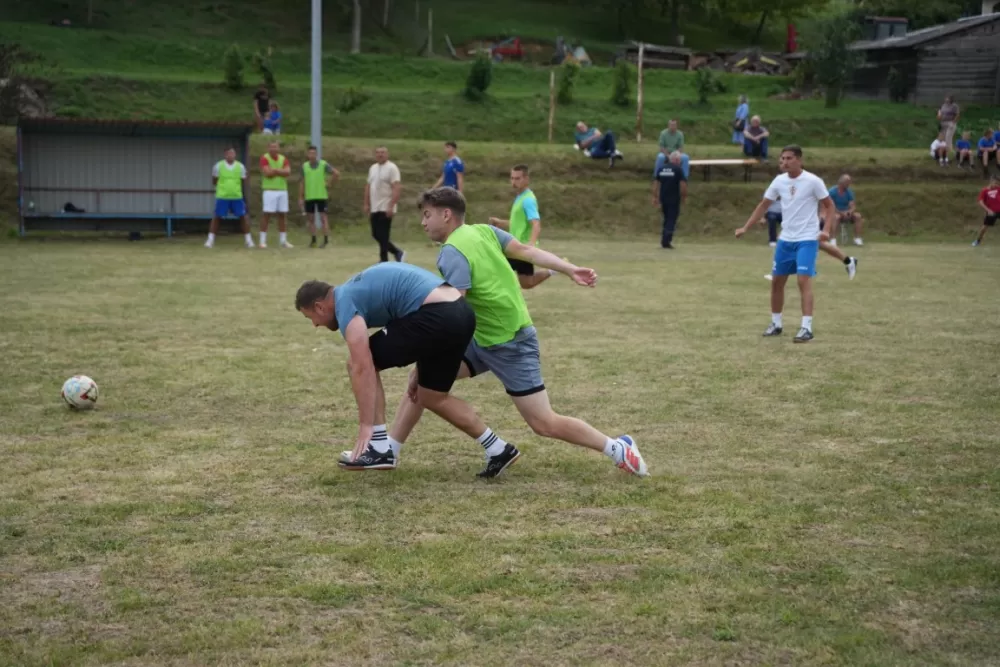 Vatrogasci brestovačkog kraja pokupili pehare na sportskim igrama u Ivandolu