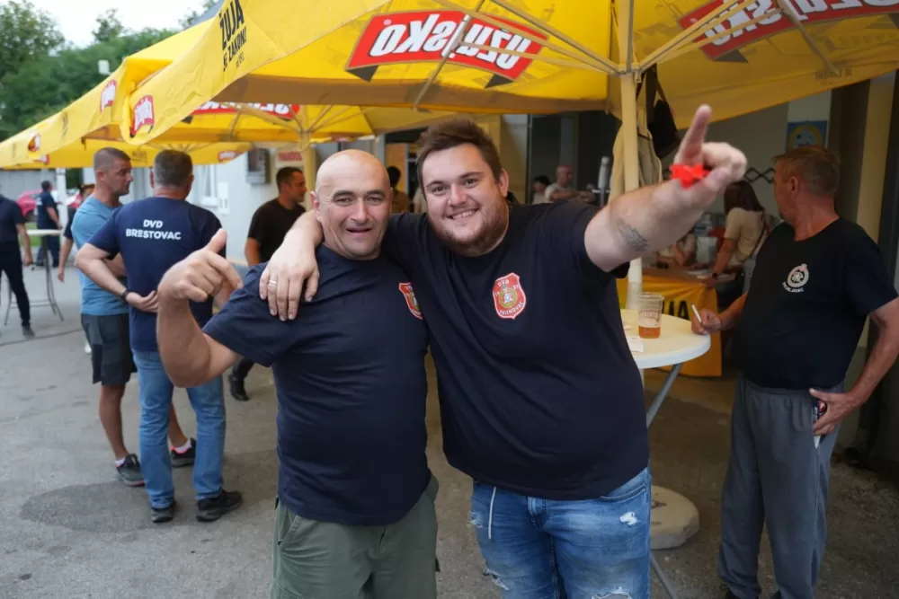 Vatrogasci brestovačkog kraja pokupili pehare na sportskim igrama u Ivandolu