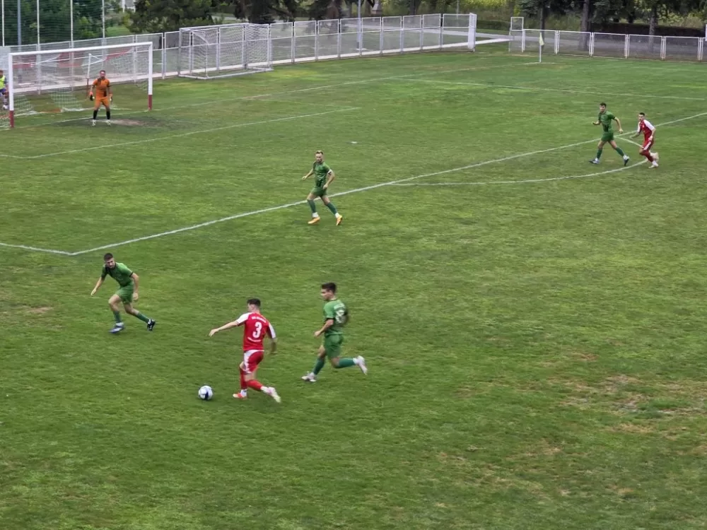 Mreže se četiri puta zatresle: NK Borac Kneževi Vinogradi - NK Kutjevo 2:2
